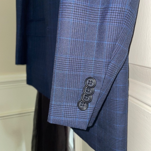 Michael Kors Men’s Blue Plaid Blazer - Picture 4 of 11
